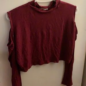 Cropped long sleeve shirt